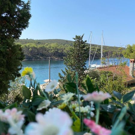 Apartment Lavanda Molat Bagian luar foto